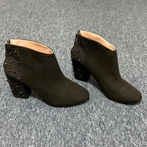 Zara Black Suede Ankle Heeled Boots s US 6 / EU37
